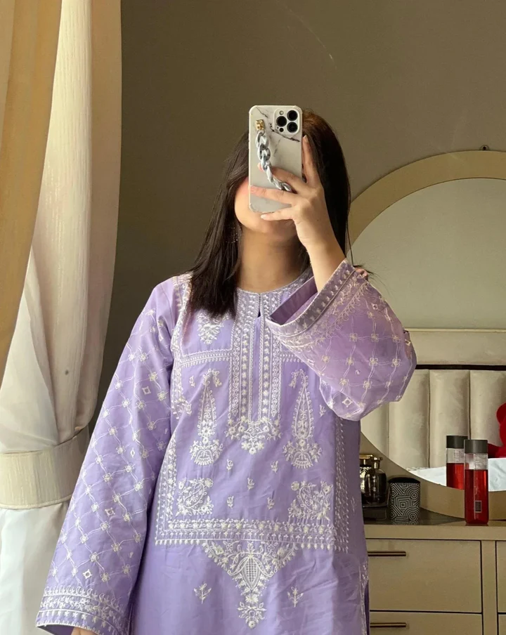 3 Piece Embroidered Lawn Suit UR26